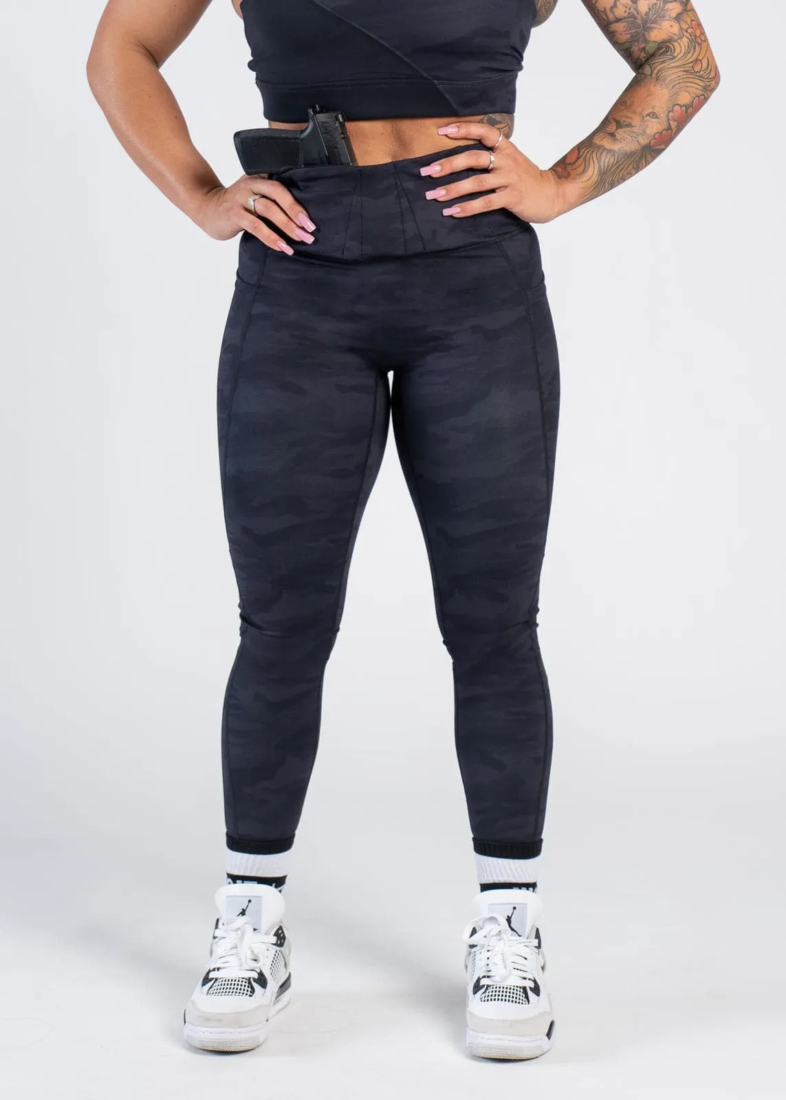 Concealed Carry Leggings With Pockets | Black Camo