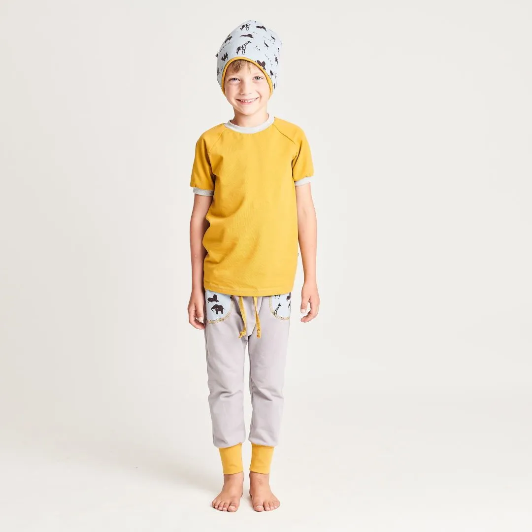 Organic cotton boys t-shirt "Ochre|Grey" made from 95% organic cotton and 5% elasthane